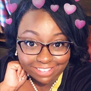 Meet your Posher, Janielle